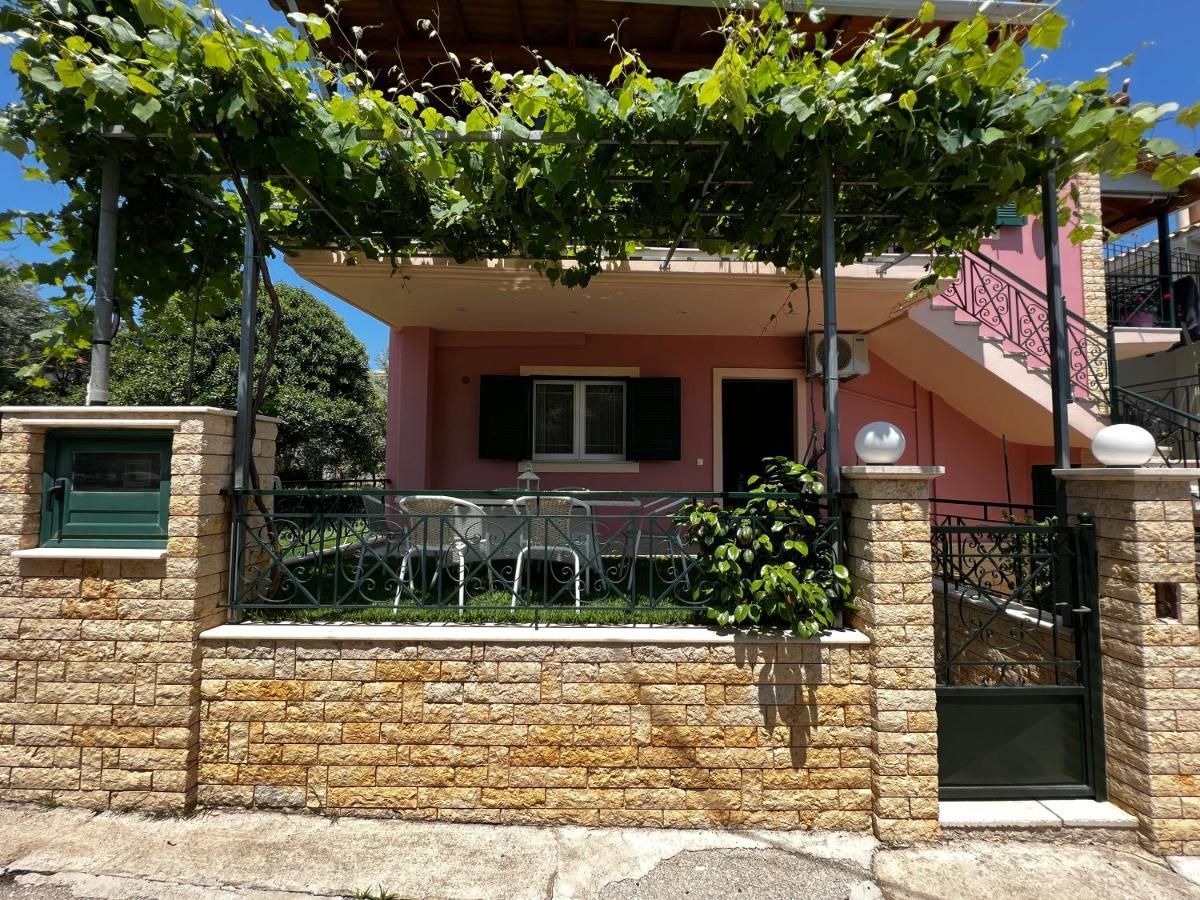 Anna'S Apartments Nikiana Exterior photo